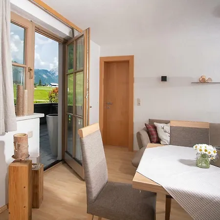 An Der Seepromenade * 佩尔蒂绍