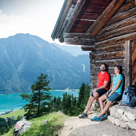 An Der Seepromenade * Pertisau
